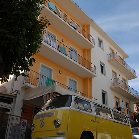 Jammin' Hostel & Bar Ρίμινι Εξωτερικό φωτογραφία