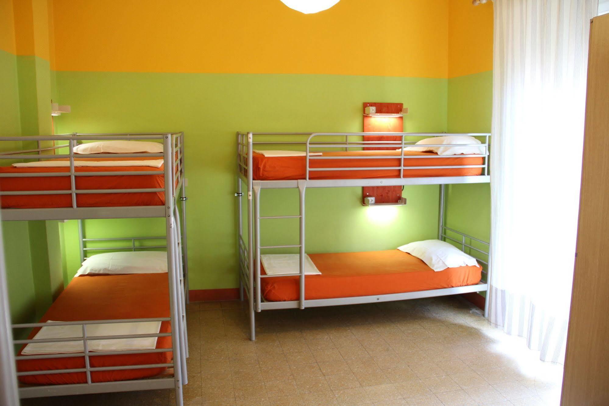Jammin' Hostel & Bar Ρίμινι Εξωτερικό φωτογραφία