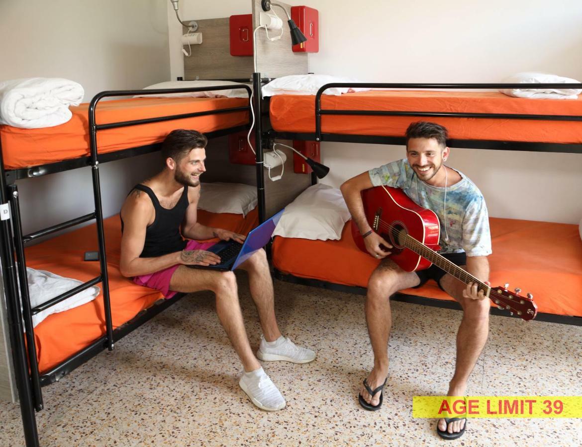 Jammin' Hostel & Bar Ρίμινι Εξωτερικό φωτογραφία