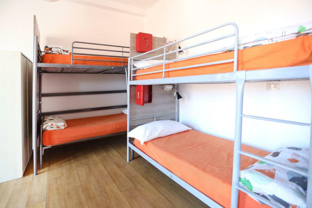 Jammin' Hostel & Bar Ρίμινι Εξωτερικό φωτογραφία
